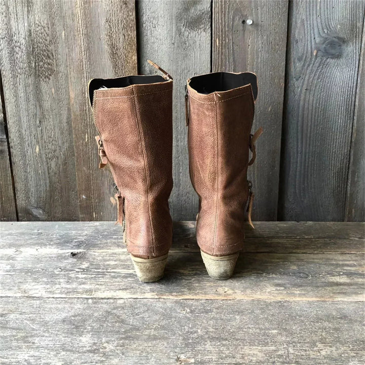 Botas de outono femininas marrons, com estilo casual chic, proporcionando conforto e durabilidade para seus pés.