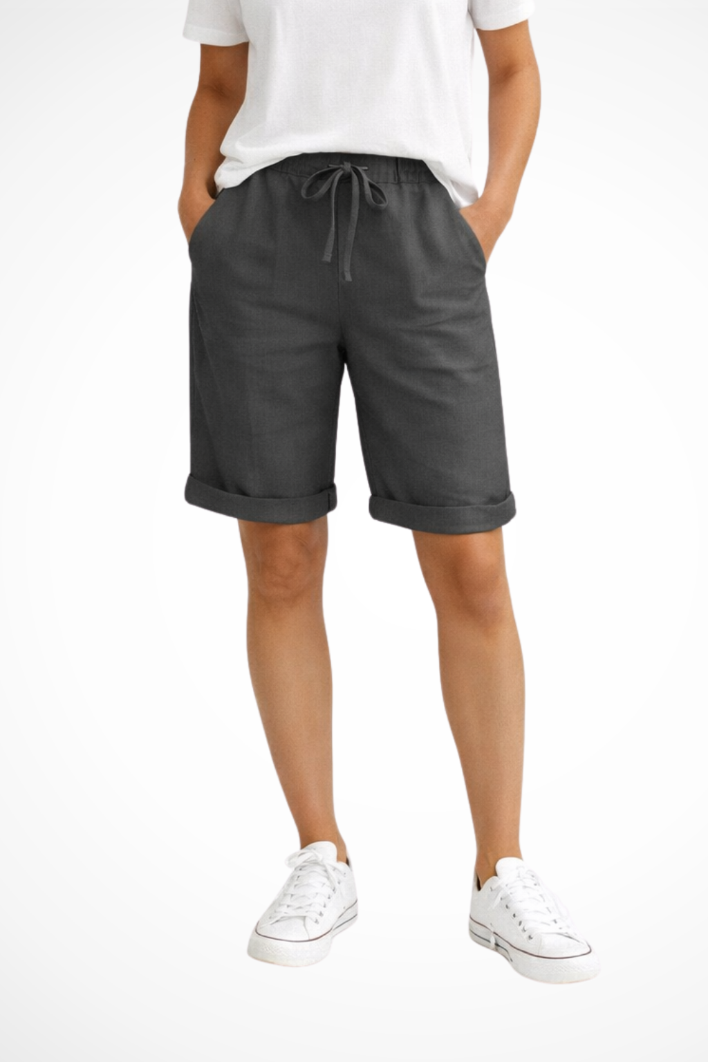 Shorts femininos com cintura ajustável para o verão. Confortável e casual, ideal para praia, viagem ou passeio.