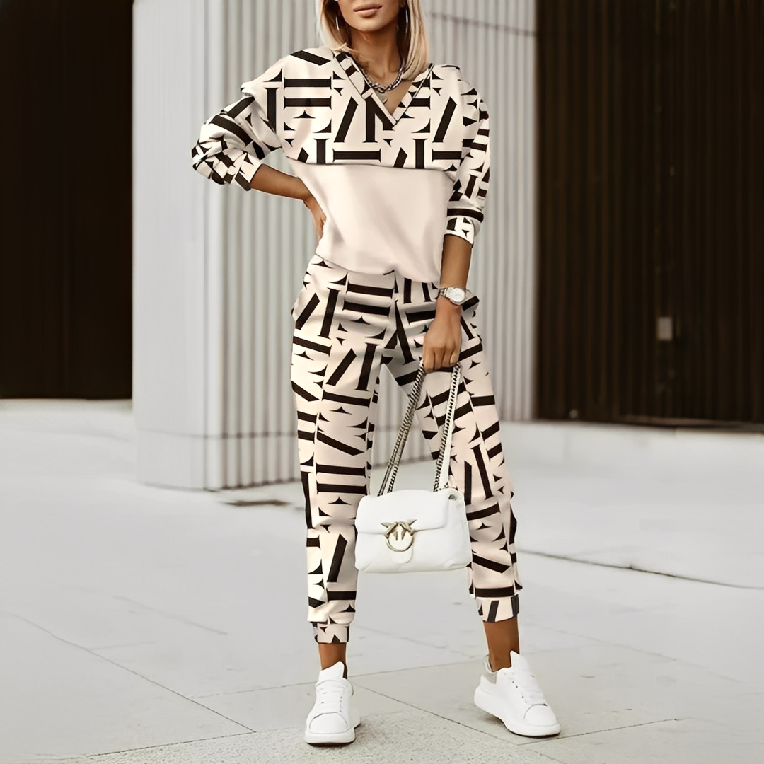 Conjunto feminino elegante de duas peças, ideal para outono/inverno e look escritório.