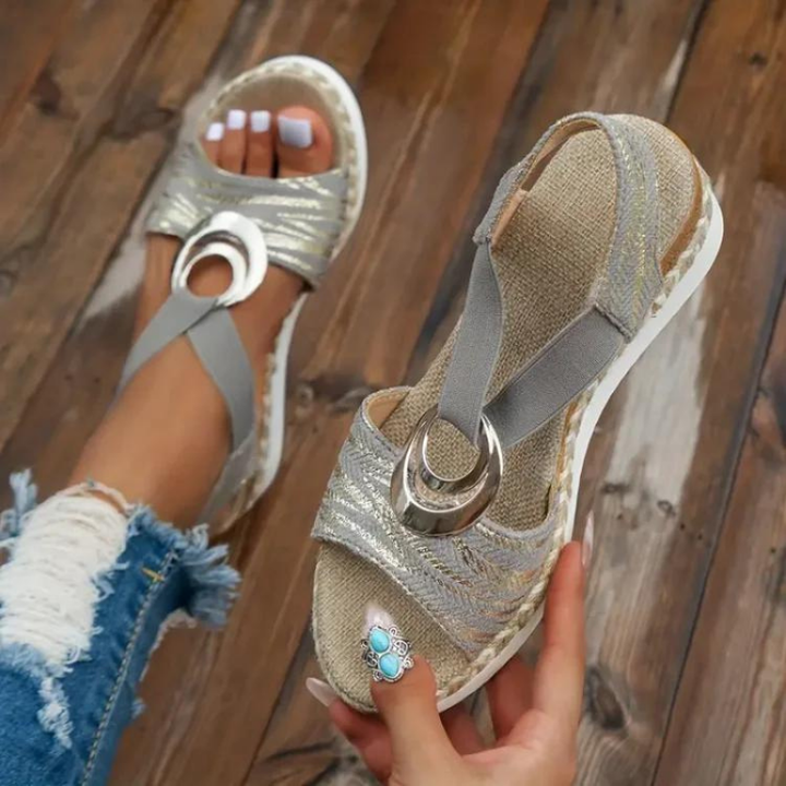 Sandálias femininas ortopédicas Quinn com estilo moderno. Perfeitas para o verão com muito conforto e suporte.