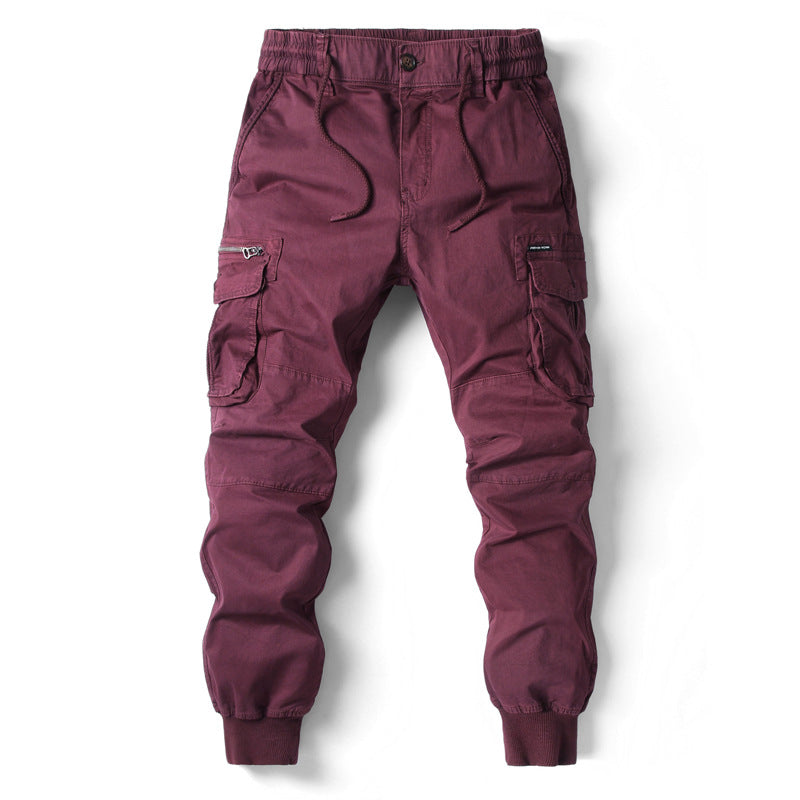 Calça jogger cargo preta, roupa masculina casual para todas as estações, com ajuste confortável e moderno.