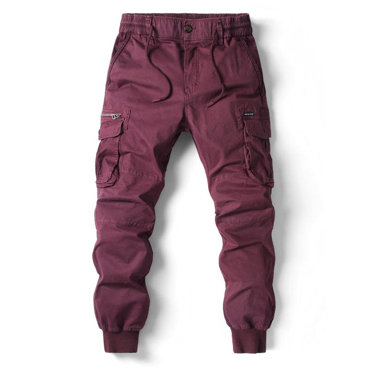 Calça jogger cargo preta, roupa masculina casual para todas as estações, com ajuste confortável e moderno.
