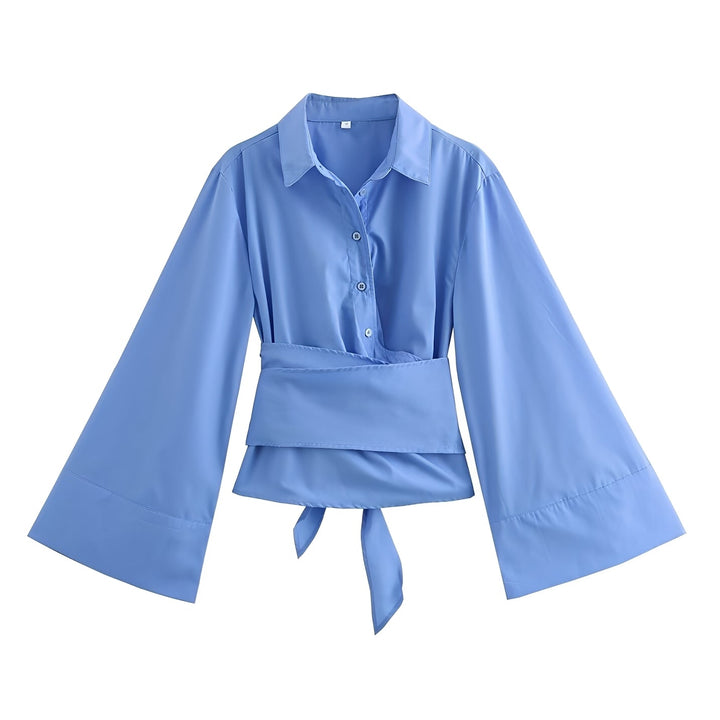 Top feminino versátil com cinto, perfeito para a moda de verão. Design moderno e descontraído.