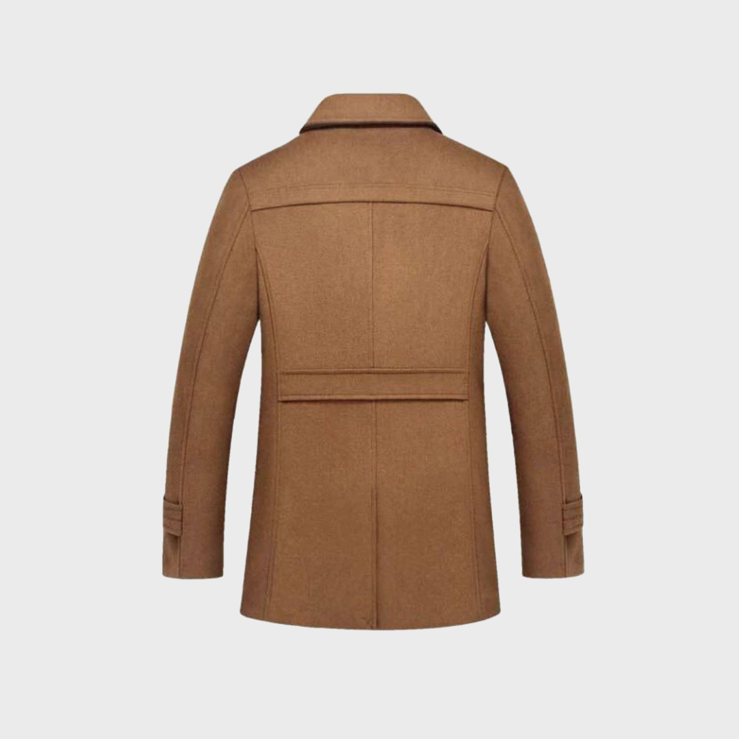 Peacoat clássico sobrecasaca masculino, agasalho versátil e elegante para ocasiões formais de inverno.