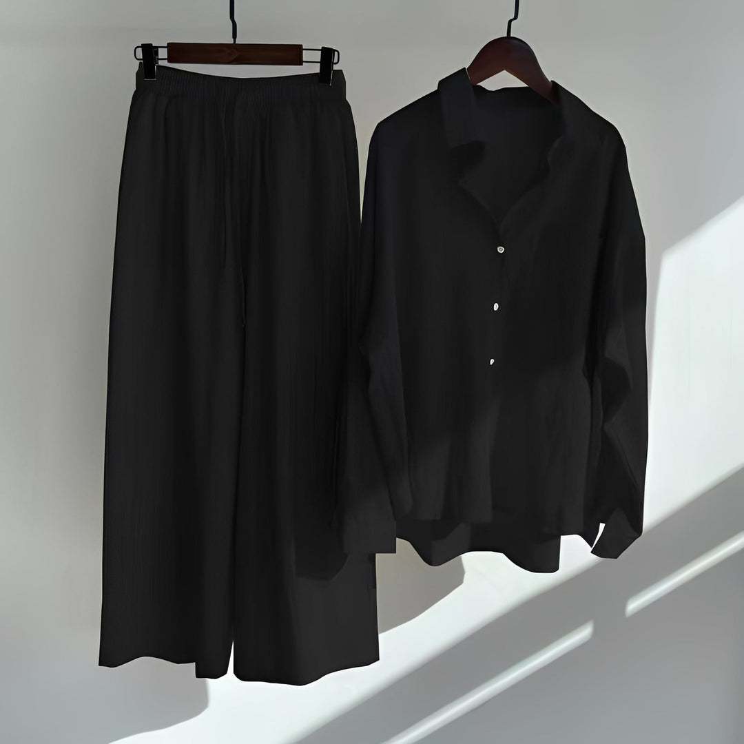 Conjunto feminino folgado de verão, ideal para conforto e dias quentes.