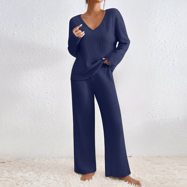 Conjunto feminino casual com duas peças. Conforto e estilo para dias de primavera e outono.