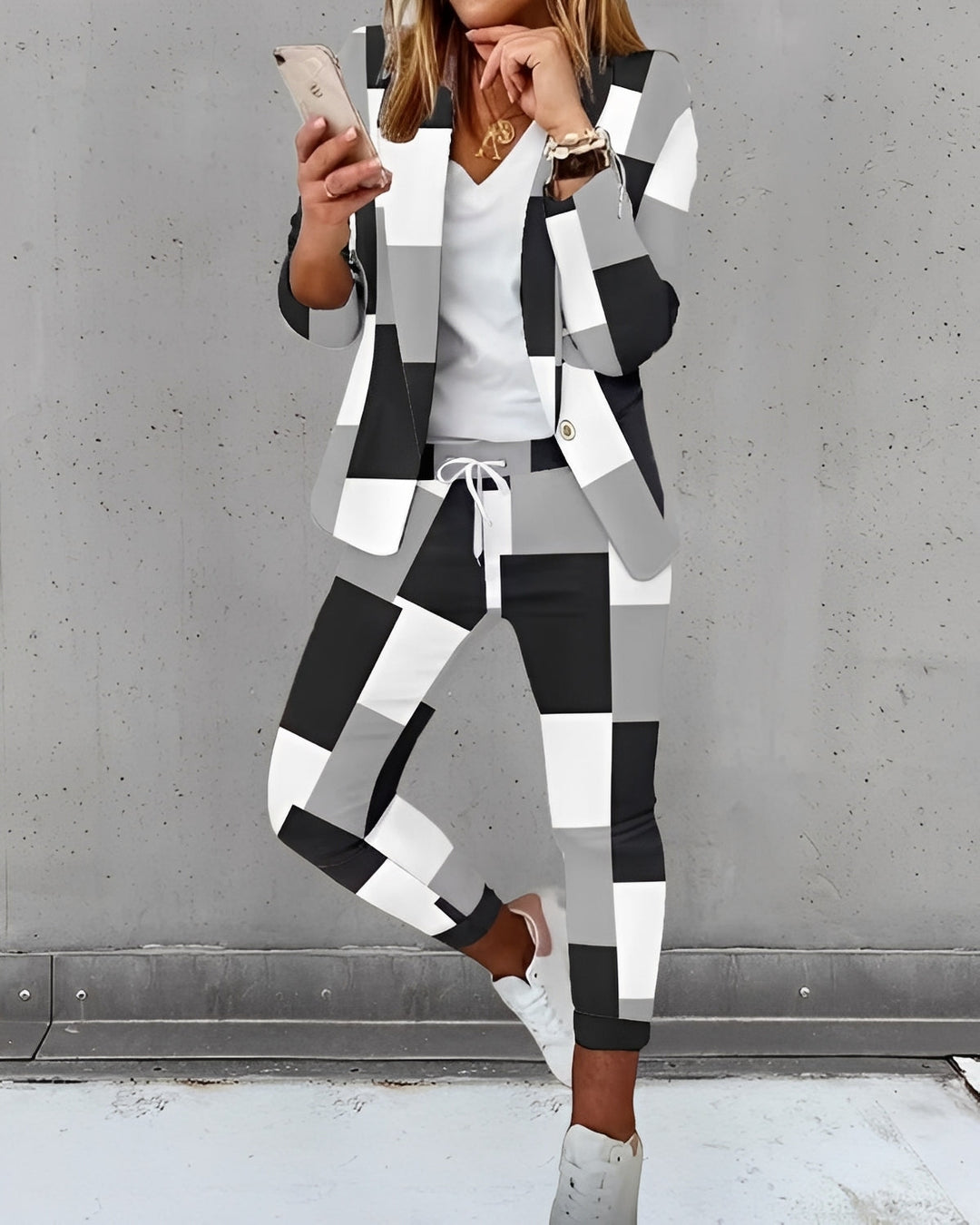 Moda feminina: conjunto elegante e casual de duas peças, oferecendo estilo e conforto para o dia a dia.