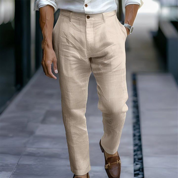 Calças masculinas folgadas e confortáveis para homem, ideal para um estilo casual e relaxado no verão.