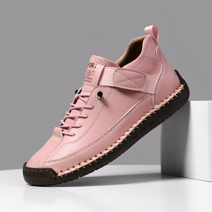 Sola robusta de sapatos Martin masculinos que oferece conforto e durabilidade. Calçado ideal para o dia a dia e viagens.