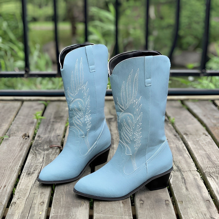 Sapatos femininos Célestene: botas elegantes e confortáveis para o dia a dia. Calçado versátil para moda atual.