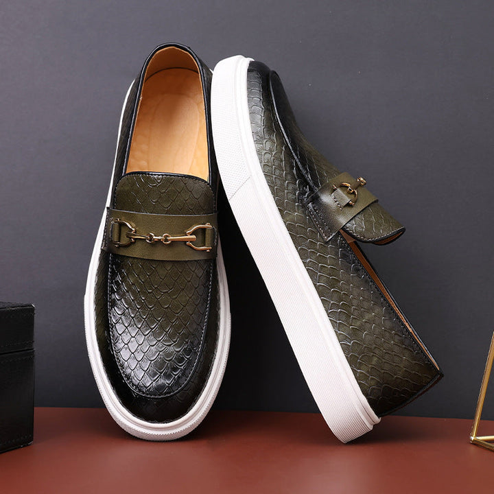 Calçado masculino social preto, confortável e moderno. Ideal para estilo empresarial e uso diário no escritório.