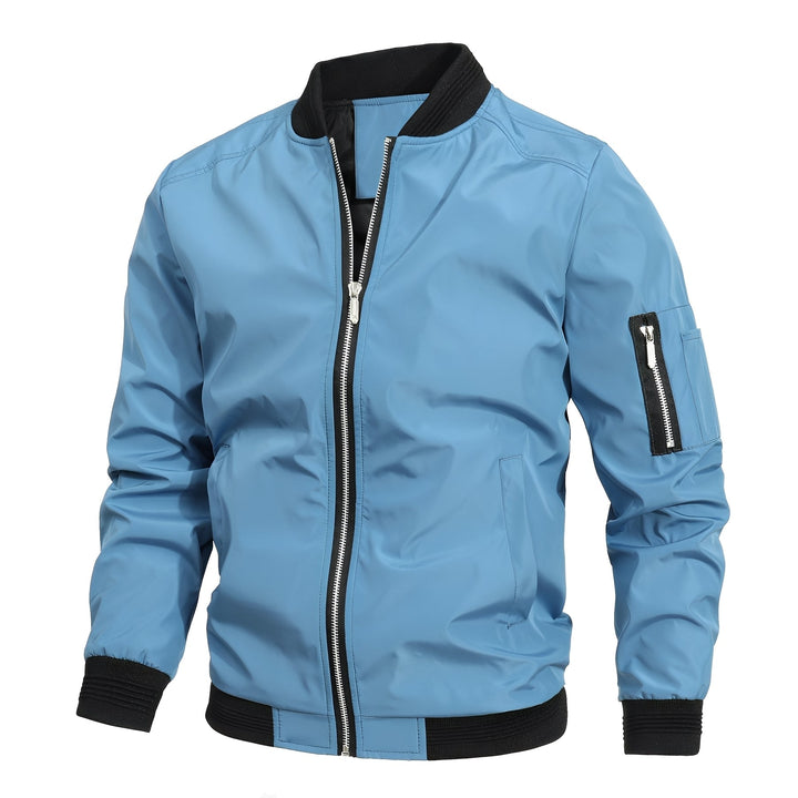 Jaqueta Bomber masculina slim fit, cor neutra, perfeita para combinar. Estilo masculino moderno e esportivo.