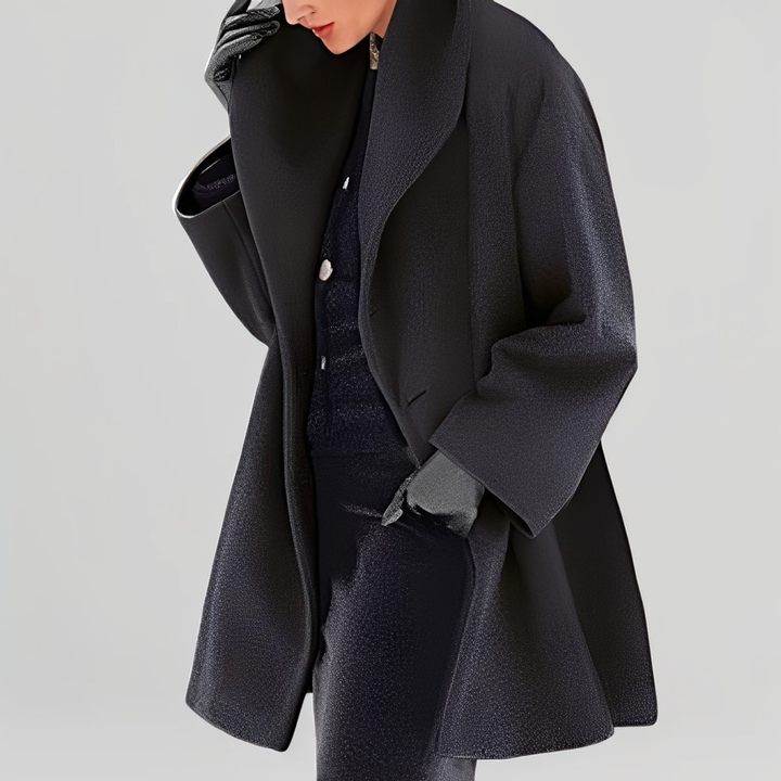 Detalhe do fecho e gola da jaqueta feminina. Casaco de inverno, elegante e confortável para o frio.