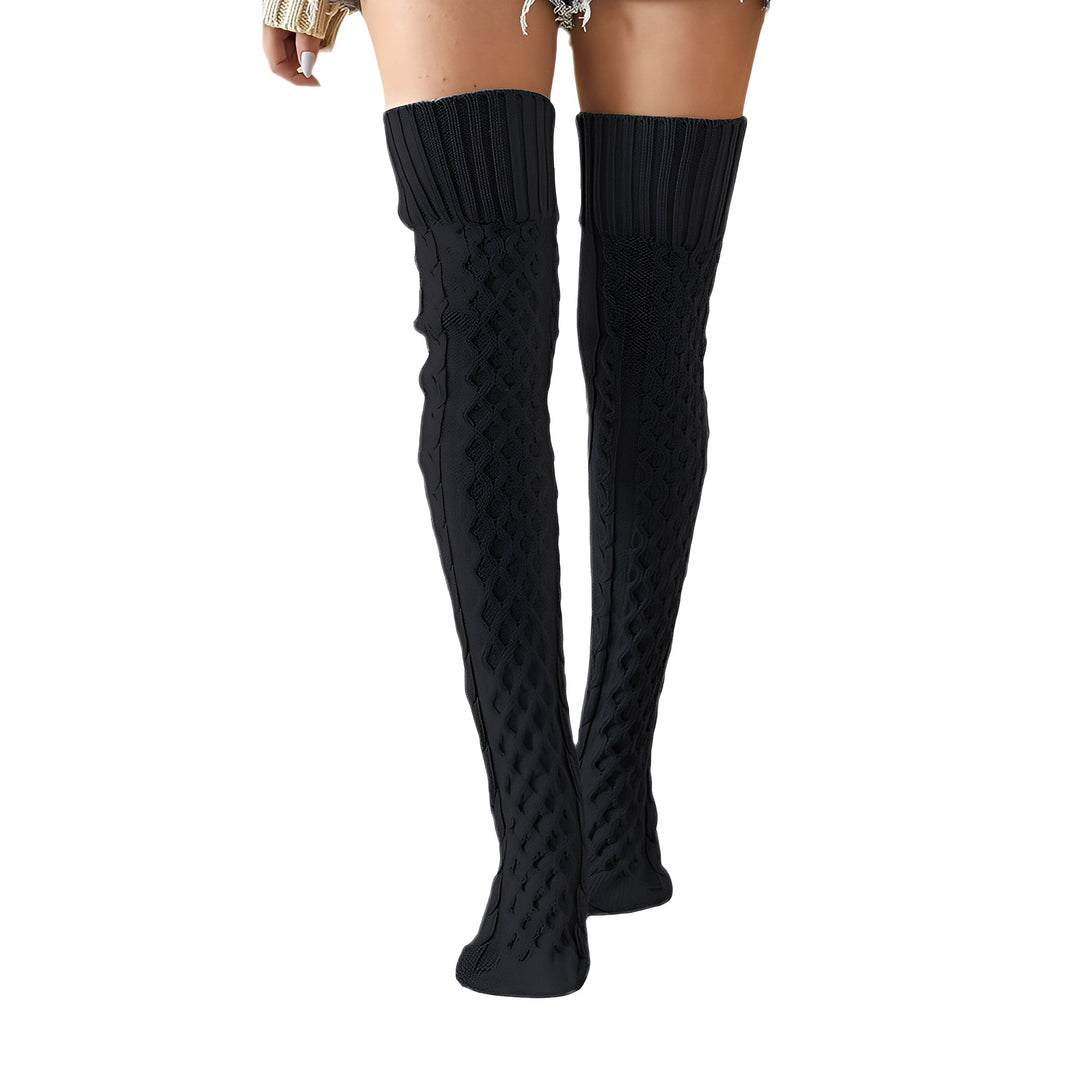 Meias femininas longas para inverno. Acessório aconchegante, elegante e quente, ideal para dias frios e looks de moda.