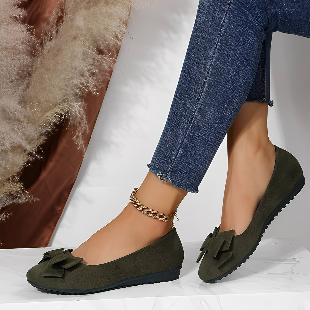 Sapatos femininos Chrystelle confortáveis para o dia a dia, estilo casual e praticidade. Perfeitos para verão.