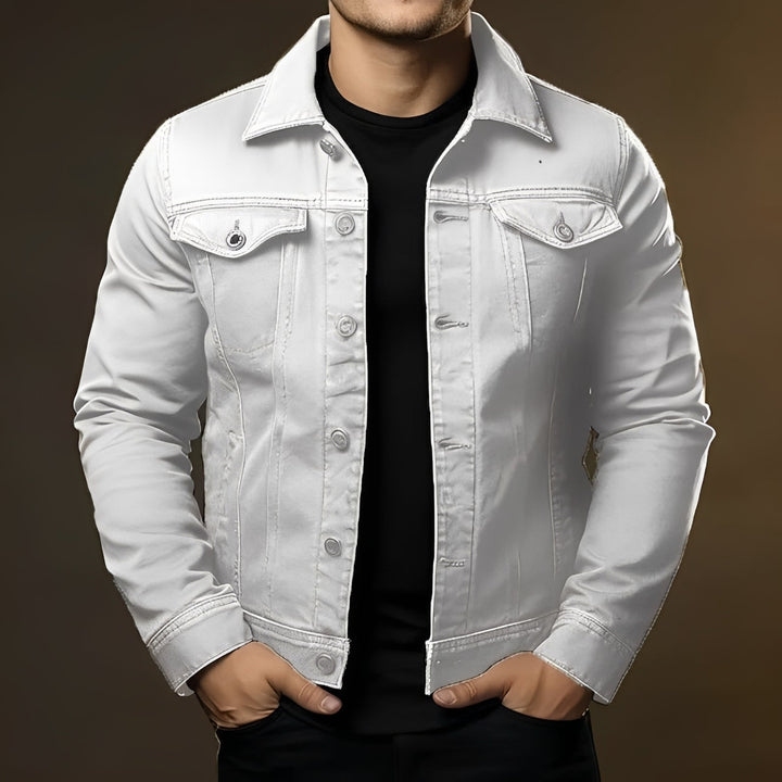 Jaqueta jeans masculina corte slim, moderna e versátil para looks casuais e do dia a dia. Moda homem com conforto.