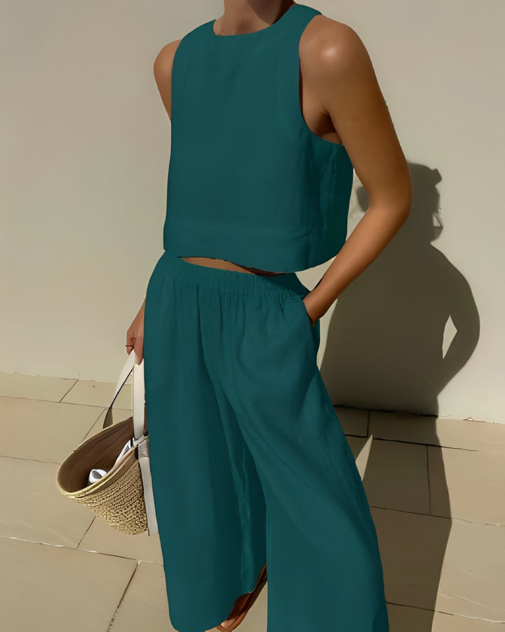 Conjunto casual folgado Sasha para mulheres. Roupa de verão ideal para viagens e momentos de relaxamento.