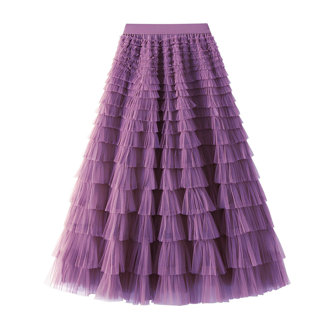 Saia feminina casual com babados em camadas e design em linha A. Essencial para criar looks leves de verão.
