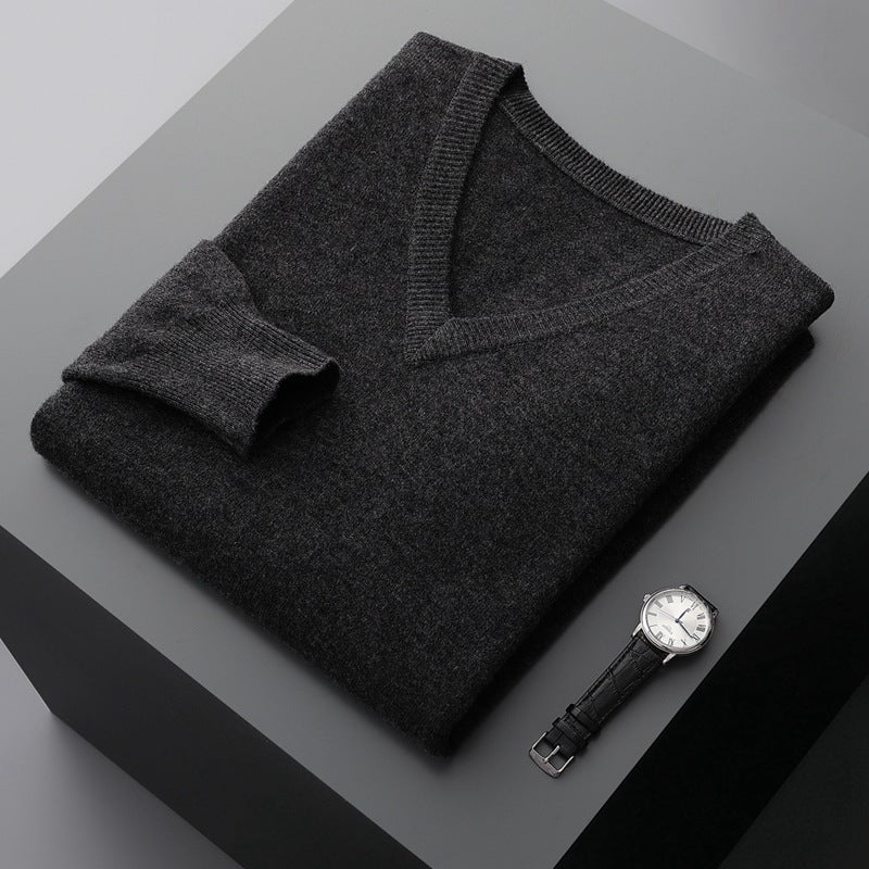 Suéter masculino de tricô macio, estilo clássico. Pulôver confortável e elegante para a moda outono e inverno.