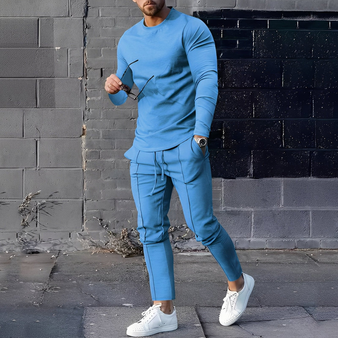 Suéter e calça masculinos super confortáveis, perfeitos para o dia a dia. Moda casual e roupa de lazer masculina.