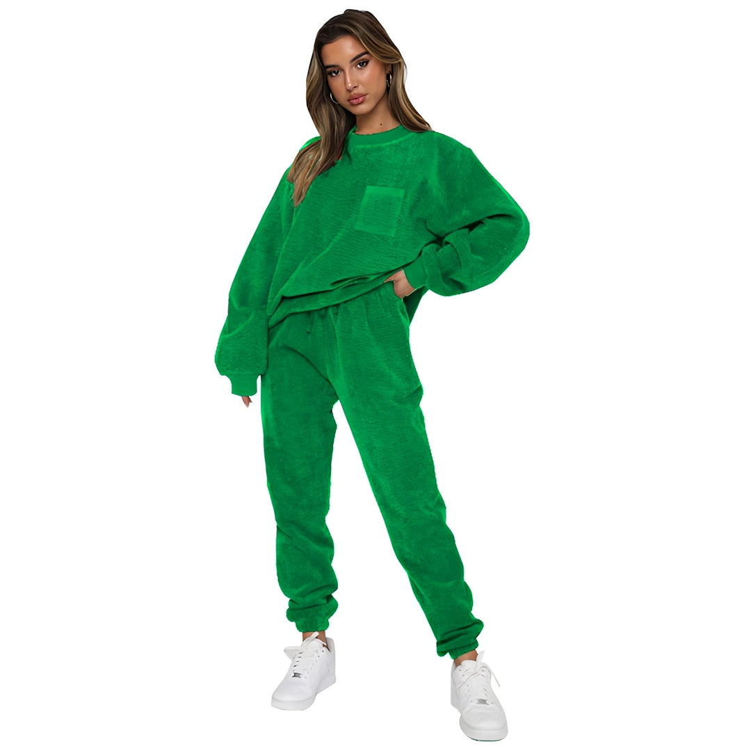 Roupa feminina de outono, conjunto casual e estiloso. Perfeito para o lazer e um visual despojado.