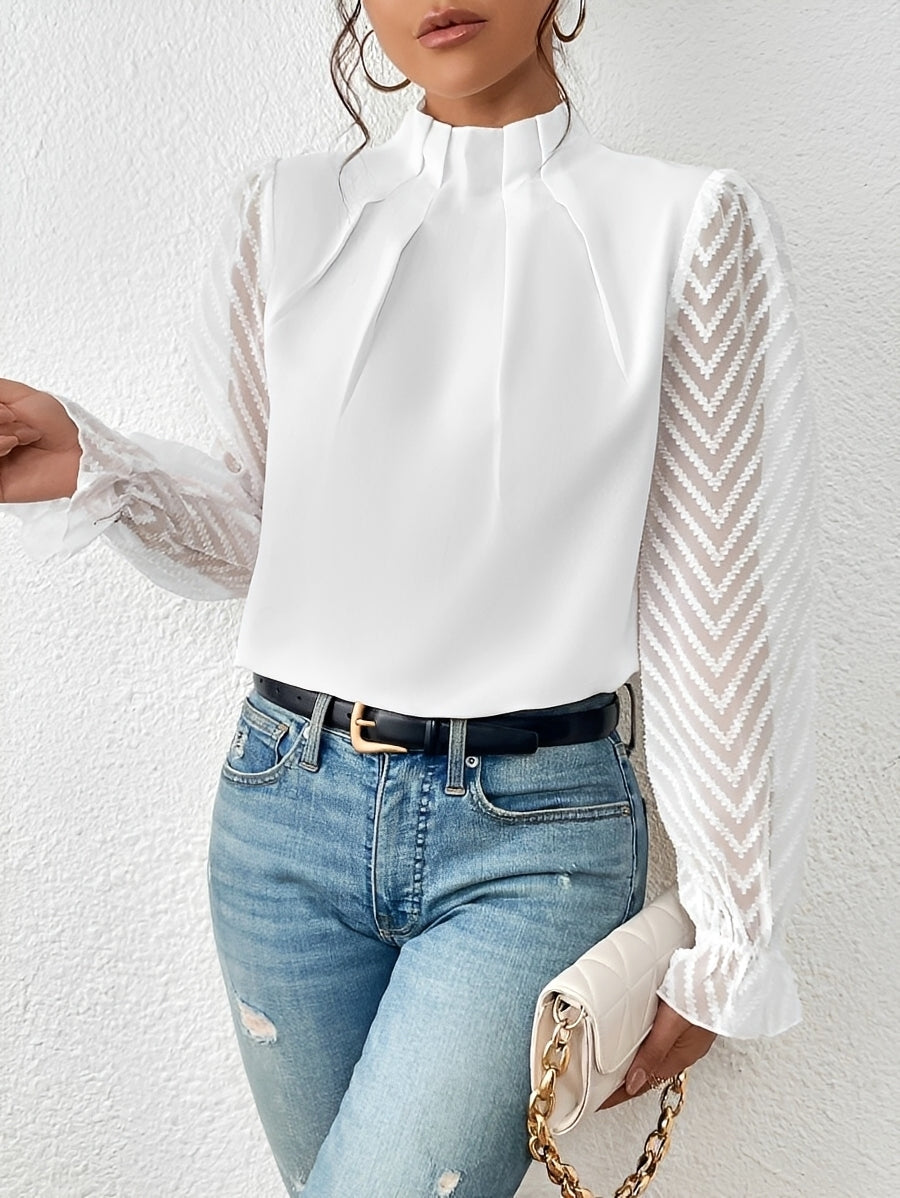 Blusa feminina de manga longa para um visual elegante. Top versátil para qualquer estação, casual chic.