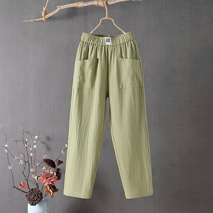 Calça feminina Maisy casual, super confortável e solta para o dia a dia. Perfeita para lazer e verão.