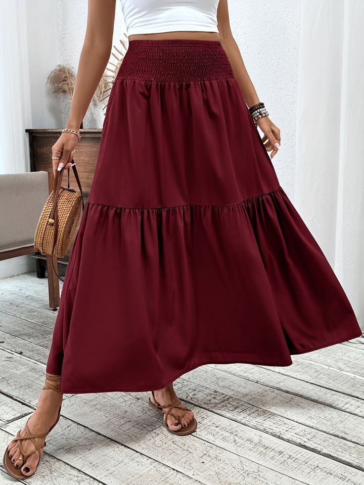 Saia feminina floral com estampa vibrante, aposta certa para o verão e moda casual.