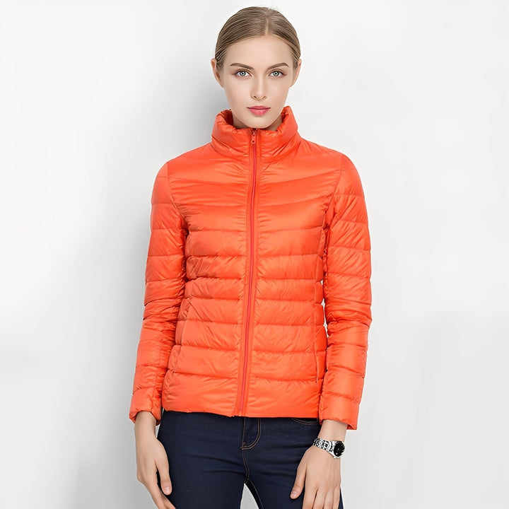 Jaqueta acolchoada feminina quente e estilosa para inverno. Ideal para conforto e moda casual.