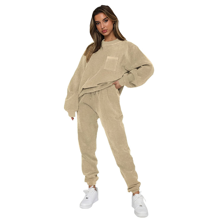 Conjunto feminino de calça e blusa para conforto diário. Ideal para um look casual e aconchegante.