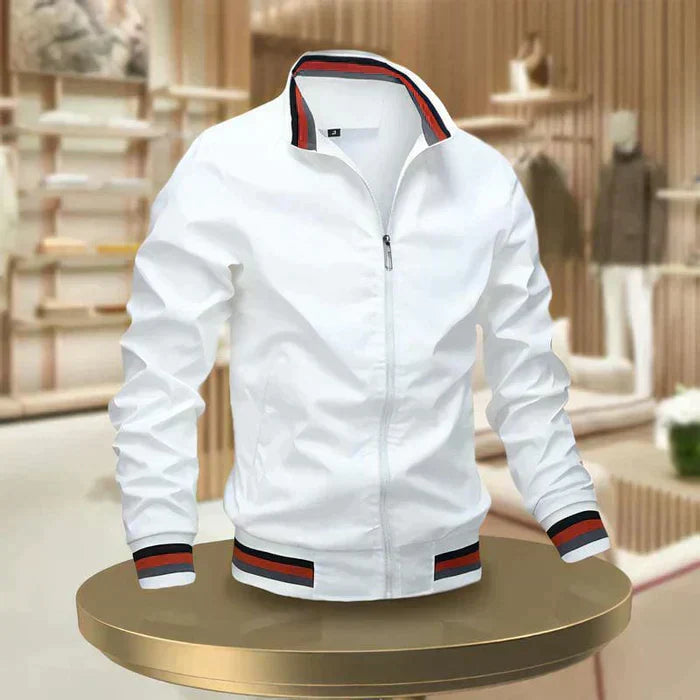 Casaco de verão masculino leve e moderno, ideal para conforto e estilo na moda primavera-verão. Roupa casual versátil.