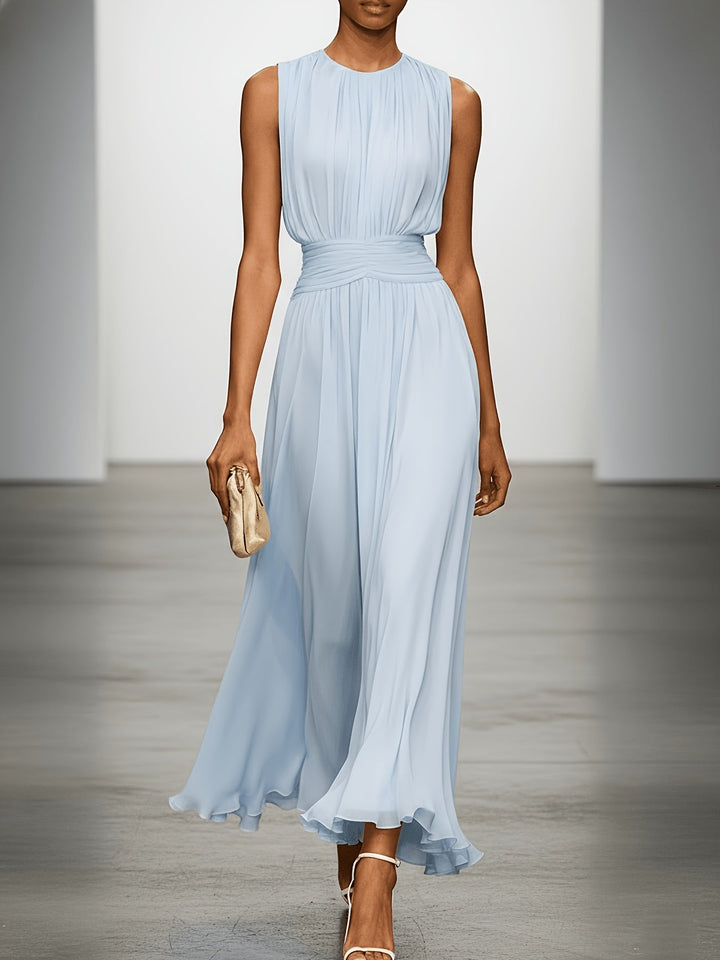 Vestido Maxi Feminino Kira. Elegante, fluido, perfeito para ocasiões especiais e moda verão. Conforto e estilo.