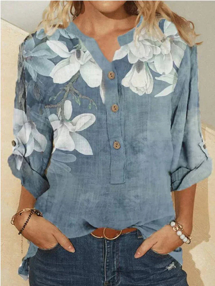Conforto e estilo: Camisa feminina gola alta com bordado floral. Uma peça elegante e casual para o dia a dia.