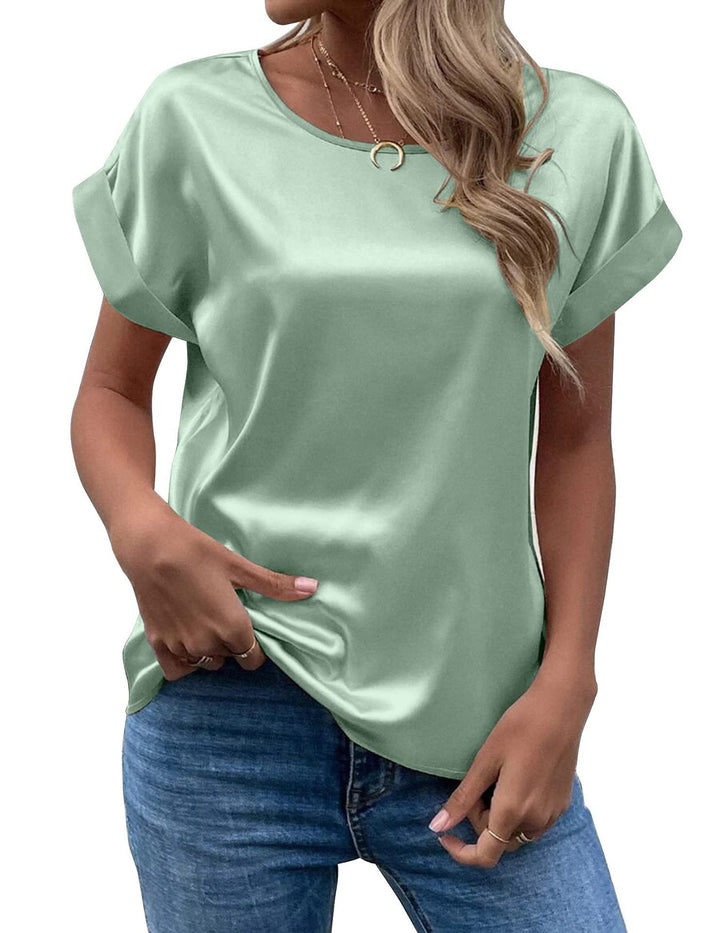 Top feminino descontraído de manga curta, perfeito para um visual casual e relaxado.