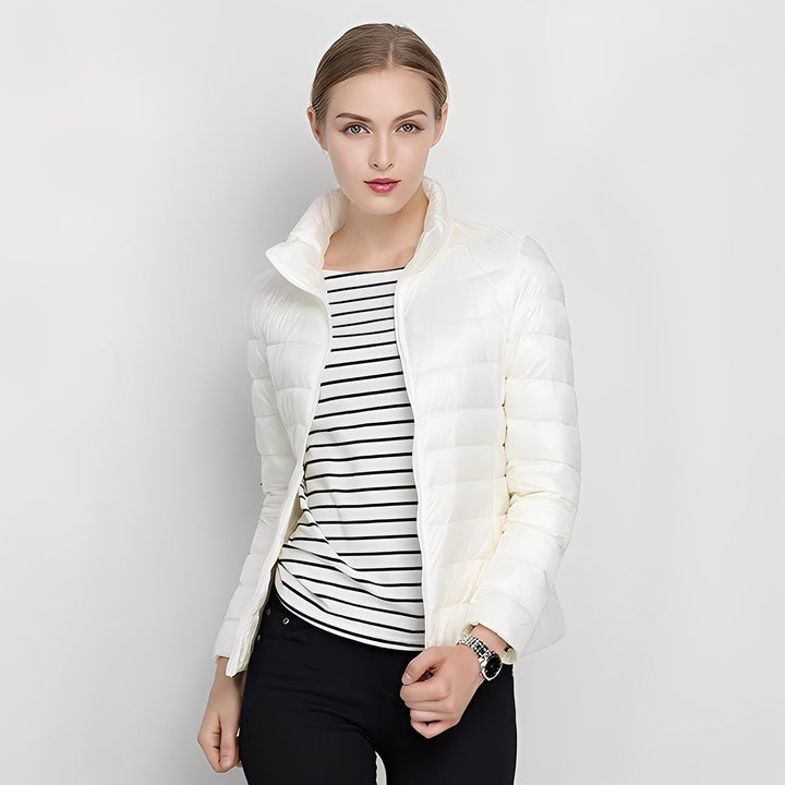 Jaqueta de inverno feminina acolchoada, versátil para looks casuais e elegantes. Mantém você aquecida.