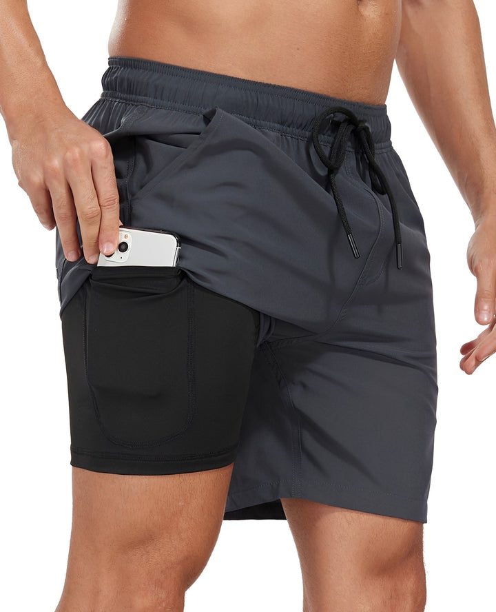 Shorts de banho masculino com design moderno e secagem ultrarrápida. Perfeito para a praia e o calor do verão.