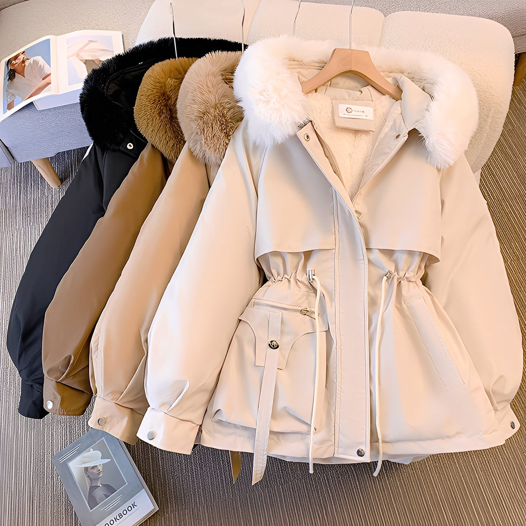 Casaco feminino de inverno elegante, perfeito para dias frios. Combina aconchego e estilo na moda feminina.