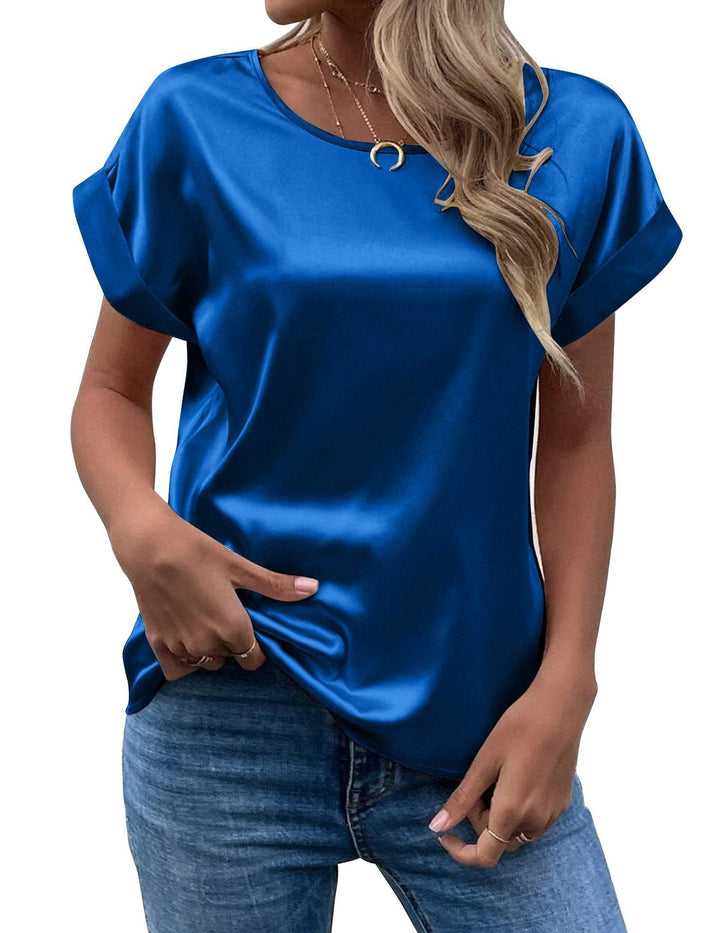 Top feminino descontraído de manga curta, peça essencial para moda primavera e verão.