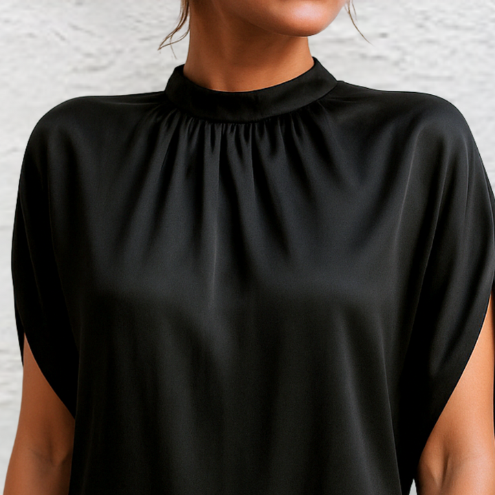 Vestido feminino preto versátil e confortável, peça essencial para moda elegante, casual ou corporativa.