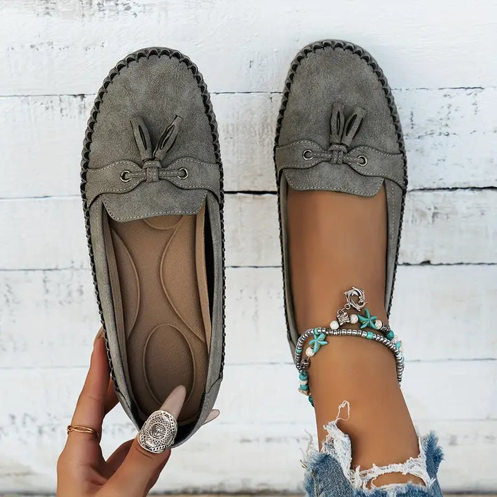 Mocassins femininos Elisa, garantindo conforto e estilo em cada passo.