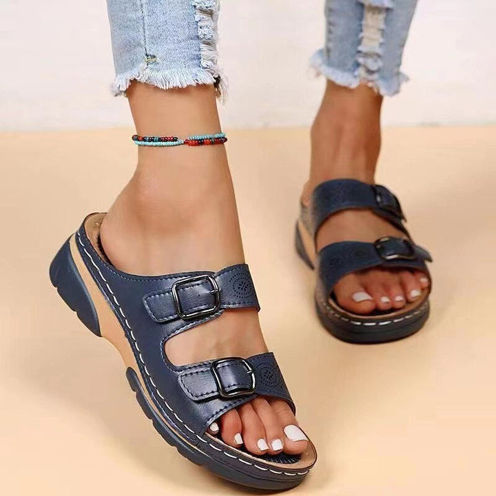 Sandálias femininas de verão, fivelas ajustáveis, apoio ergonómico. Perfeitas para caminhadas e conforto duradouro.
