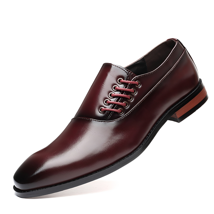 Sapato masculino clássico preto para escritório, estilo formal e sofisticado, com foco em conforto duradouro.