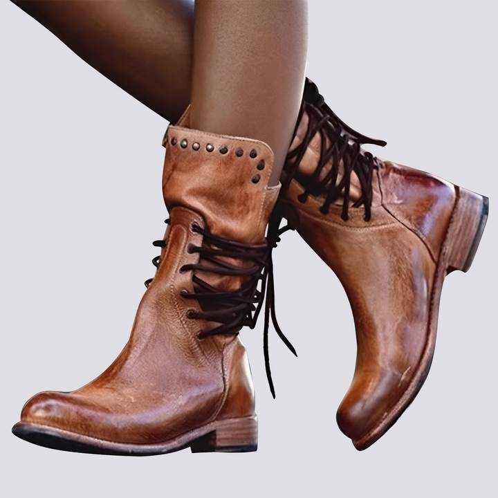 Botas femininas estilosas de salto alto marrom, cano longo. Perfeitas para um look elegante de outono com conforto.