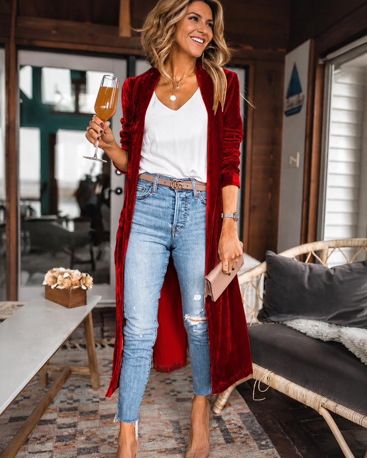 Roupa feminina: Cardigã longo Ambra, elegante e moderno, ideal para looks versáteis de outono.