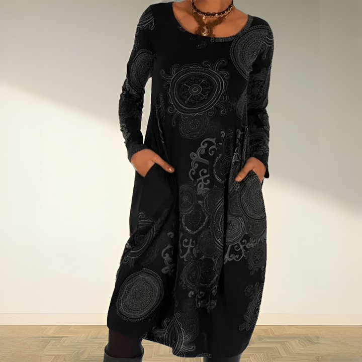 Tendência: vestido feminino longo estampado para o verão. Moda feminina versátil, elegante e confortável.
