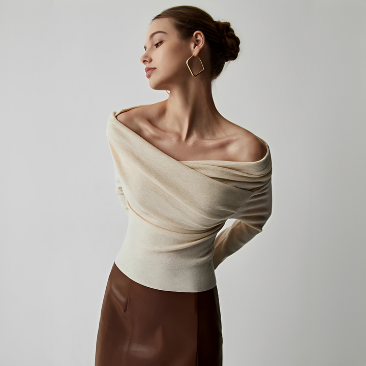 Blusa feminina elegante sem ombros, manga longa. Perfeita para jantares e festas, estilo chic e moderno para outono.