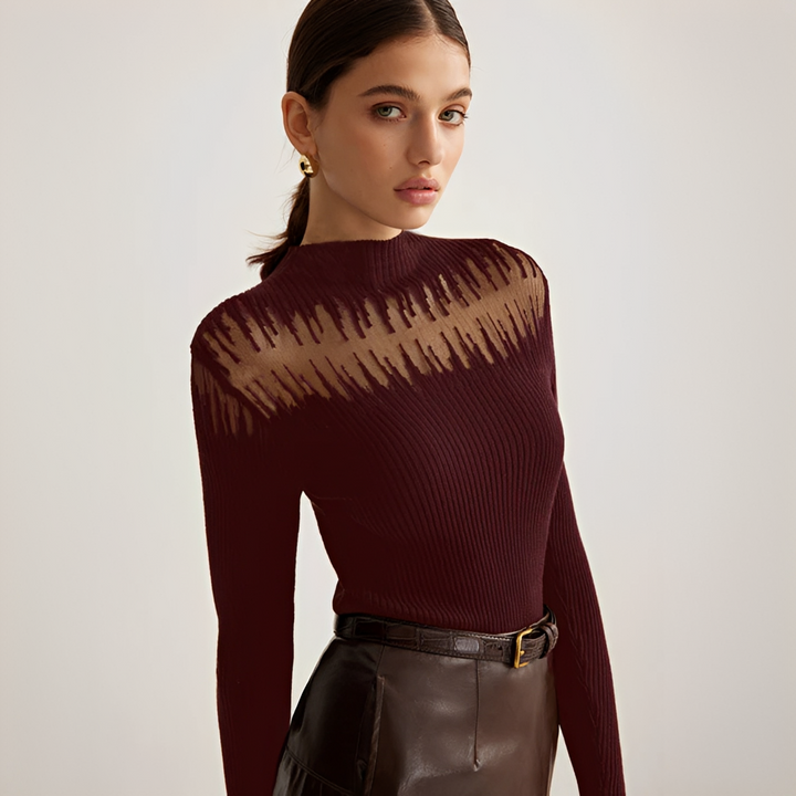 Camisa feminina de manga longa, estilosa, com painel transparente e gola alta. Elegância para primavera/outono.