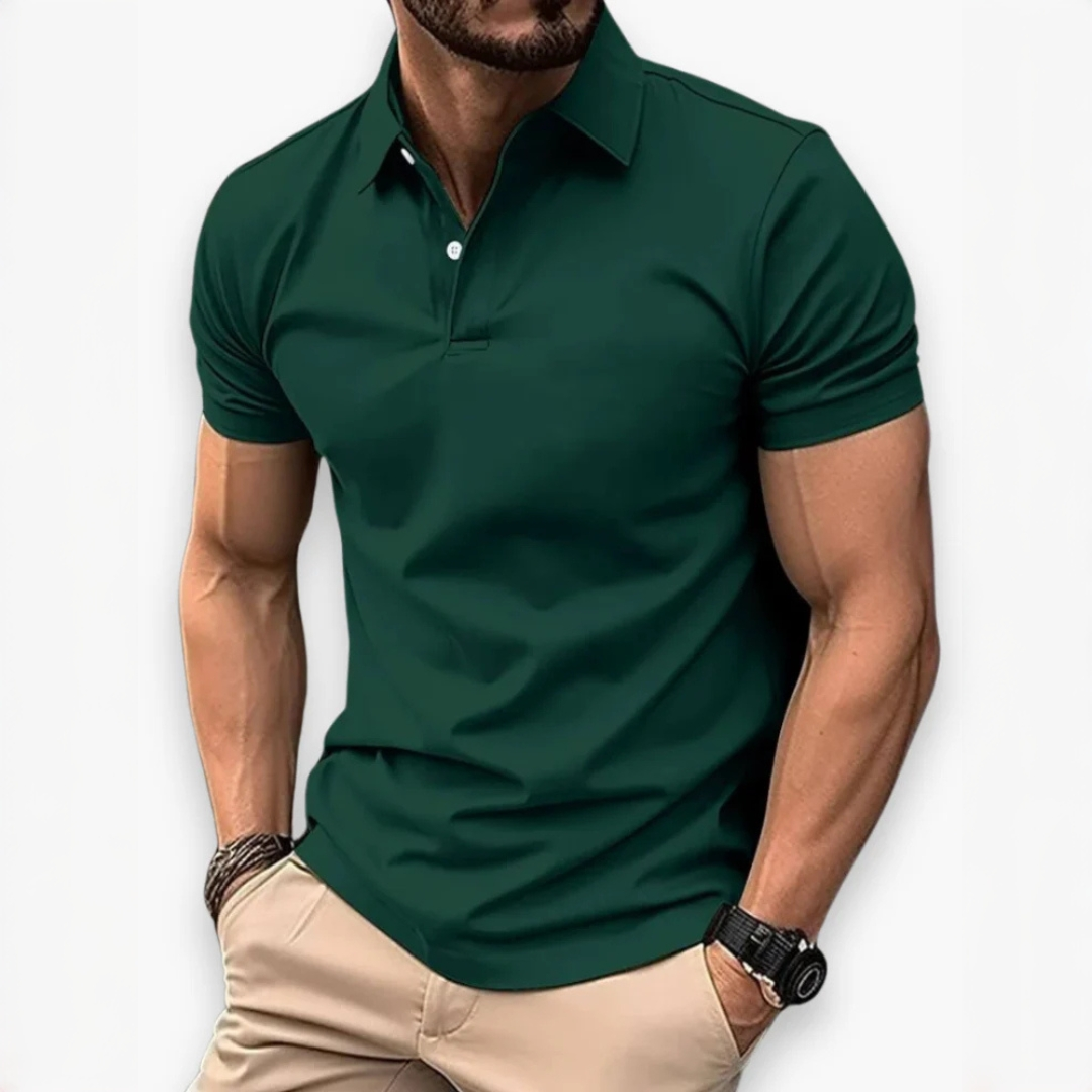 Polo masculina para o verão, com frescor e elegância. Ideal para o dia a dia e momentos de lazer.