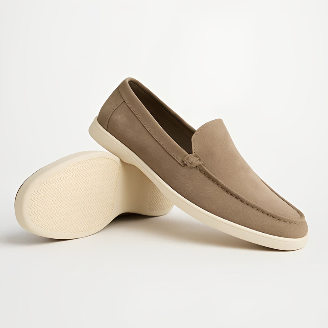 Sapatos casuais baixos masculinos slip-on para conforto diário. Ideal para moda masculina e verão.