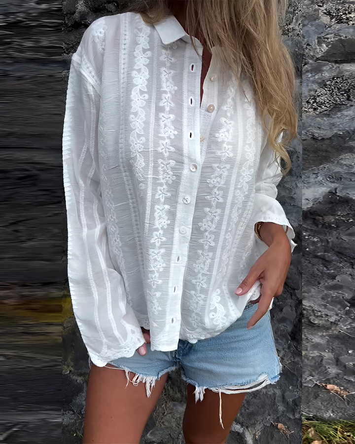 Blusa feminina de verão bordada, um top casual confortável para a moda de dia a dia. Perfeita para um estilo elegante.